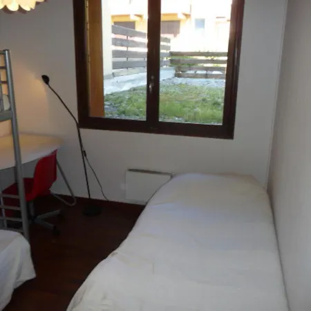 Grand Appart 3p Balcon Sud Face Aux Pistes - Parking Inclus - - Fr-1-445-103 * Montgenevre